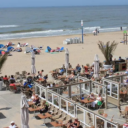 アパート Station